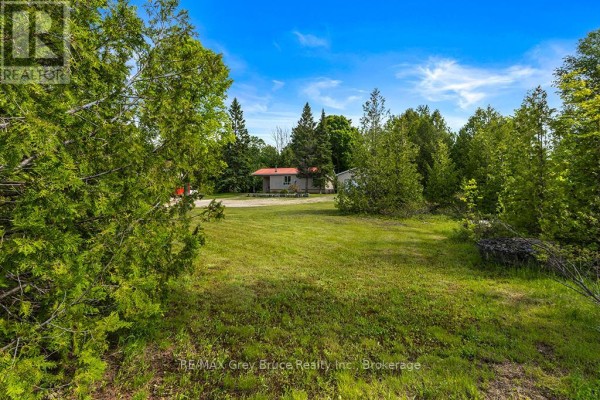 Dining room - 335 Pike Bay Road, Northern Bruce Peninsula, ON N0H1X0 Photo 3