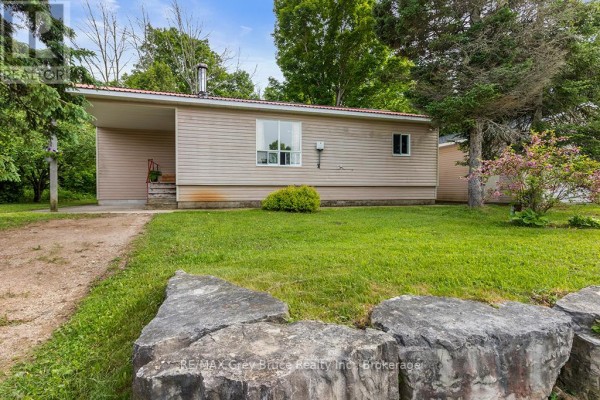 Bedroom - 335 Pike Bay Road, Northern Bruce Peninsula, ON N0H1X0 Photo 4