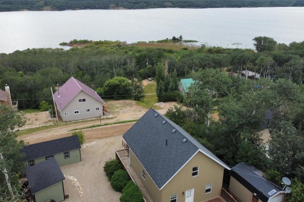 335 Prairie Lake Road, Lake Of The Prairies, MB, photo 2