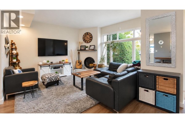 3352 Vincent Street, Port Coquitlam, BC V3B5E1 Photo 3