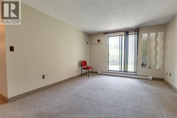 3pc Bathroom - 3355 Sandwich Street Unit# 104, Windsor, ON N9C1B2 Photo 3