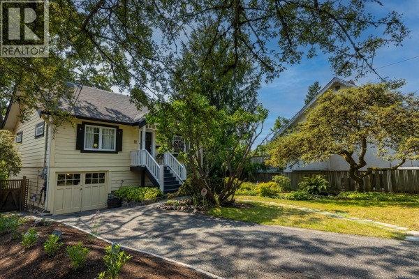3358 Cook St, Saanich