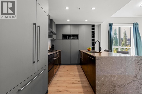 336 55 Klahanie Drive, Port Moody, BC V3H0M9 Photo 2