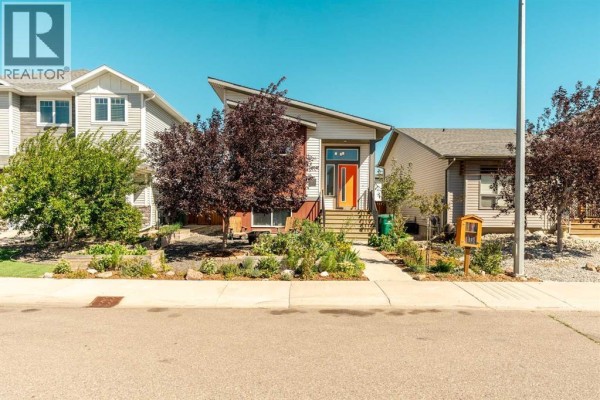 336 Crocus Terrace W, Lethbridge, AB, photo 2