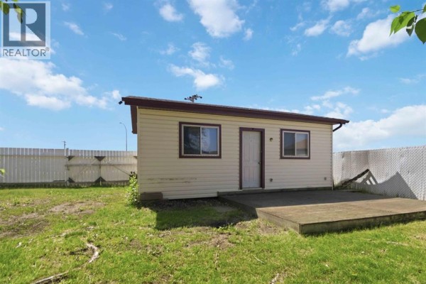 Primary Bedroom - 336 Grenfell Crescent, Fort Mcmurray, AB T9H2M9 Photo 4