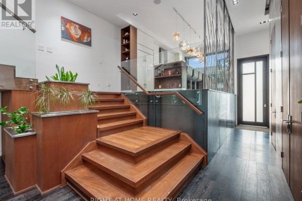 Kitchen - 336 Melrose Avenue, Toronto, ON M5M1Z4 Photo 3