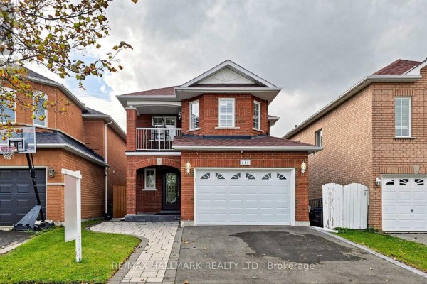Kitchen - 336 St Joan Of Arc Avenue, Vaughan, ON L6A3N1 Photo 3