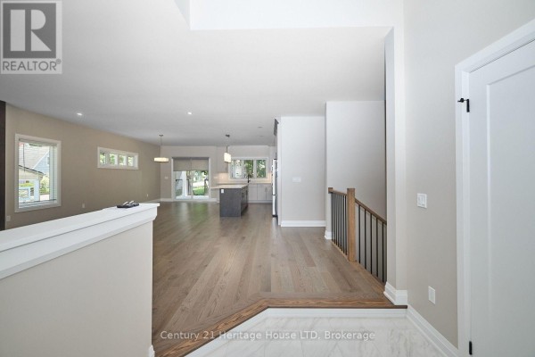 Bedroom 3 - 336 Sugarloaf Street, Port Colborne, ON L3K2P3 Photo 5