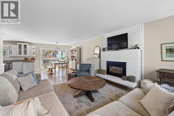 Kitchen - 3361 Paynter Road, West Kelowna, BC V4T1R3 Photo 4