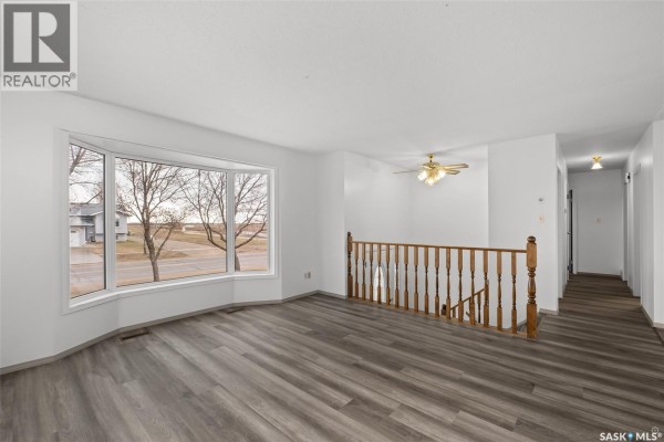 4pc Bathroom - 3367 15th Avenue E, Prince Albert, SK S6V7V3 Photo 3
