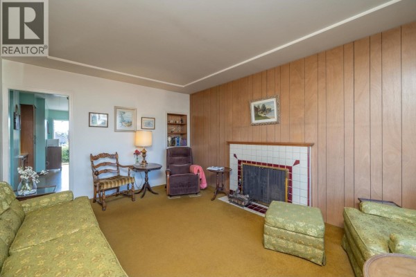 3368 Parker Street, Vancouver, BC V5K2V9 Photo 3