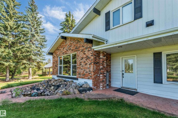 Kitchen - #337 23109 Twp Road 514, Rural Strathcona County, AB T8B1K9 Photo 3
