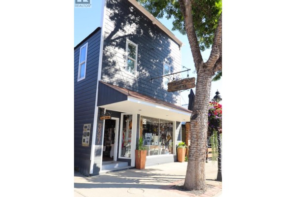 337 Market Avenue, Grand Forks, BC, photo 2