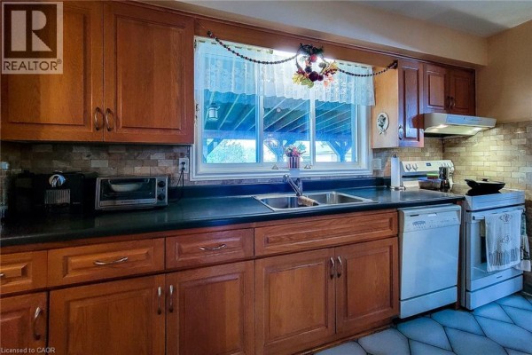 337 Mcneilly Road, Stoney Creek, ON, photo 3