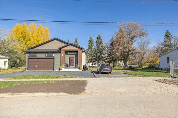 337 Poplar Avenue, Beausejour, MB R0E0C0 Photo 3