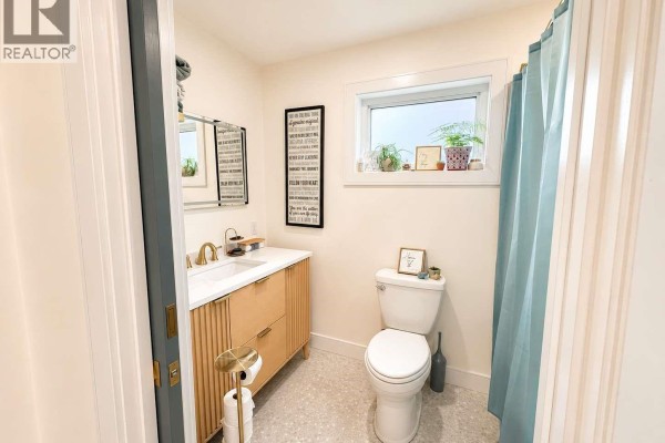 Dining nook - 3376 6th Ave, Port Alberni, BC V9Y4L4 Photo 5