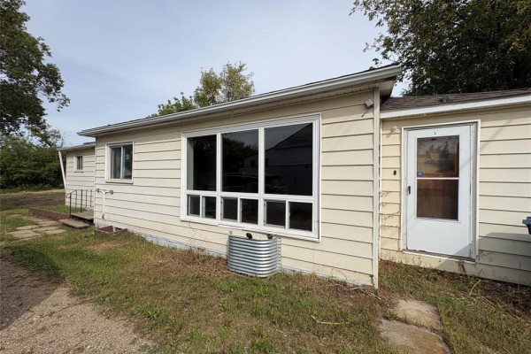 Eat in kitchen - 338 Ash Avenue, Roblin, MB R0L1P0 Photo 2