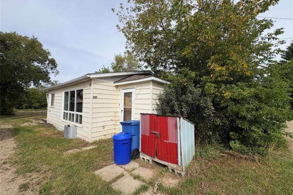 Primary Bedroom - 338 Ash Avenue, Roblin, MB R0L1P0 Photo 3