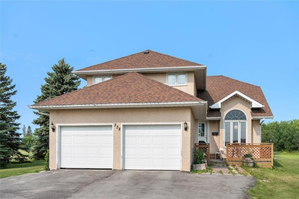 338 Brandt Street, Steinbach, MB, photo 2