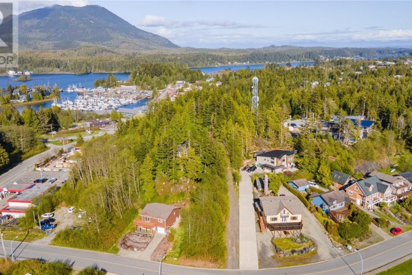 338 Pacific Cres, Ucluelet, BC, photo 2