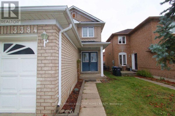 Family room - 3384 Snowball Road, Mississauga, ON L5N7M6 Photo 3
