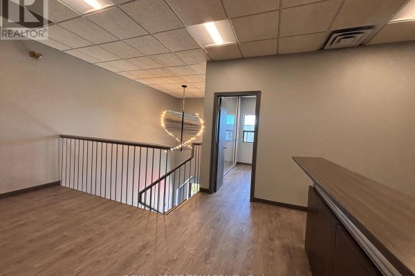 33b - 2100 Thurston Drive, Ottawa, ON K1G4K8 Photo 5