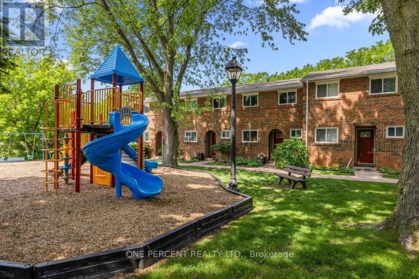34 - 125 Livingston Avenue, Grimsby, ON L3M4S5 Photo 4