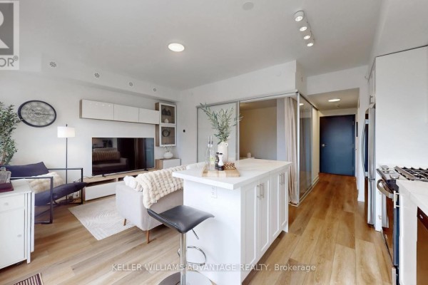 Partial bathroom - 2 - 1479 O'connor Drive, Toronto, ON M4B2V5 Photo 4