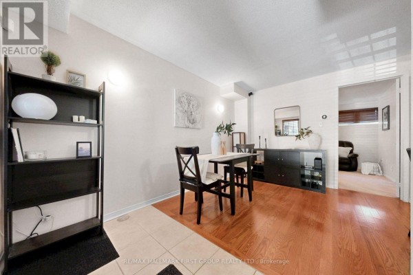 34 - 42 Pinery Trail, Toronto, ON M1B6H9 Photo 4