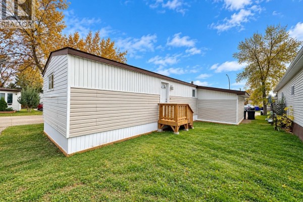 Living room - 34 1035 Boychuk Drive, Saskatoon, SK S7H5B2 Photo 4