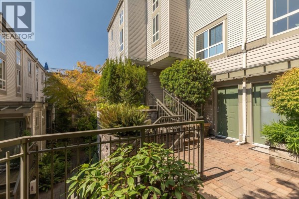 34 2375 W Broadway, Vancouver, BC V6K2E6 Photo 2