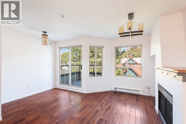 34 2375 W Broadway, Vancouver, BC V6K2E6 Photo 4