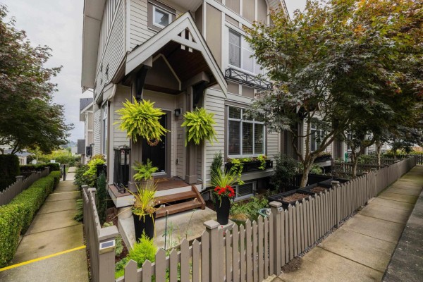 34 6588 195a Avenue, Surrey, BC V4N6N5 Photo 3