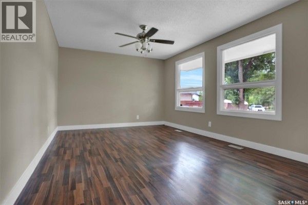 Primary Bedroom - 34 Armstrong Bay, Regina, SK S4N4G7 Photo 3