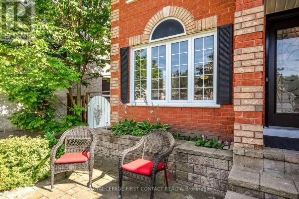 34 Bear Creek Drive, Barrie, ON, photo 3