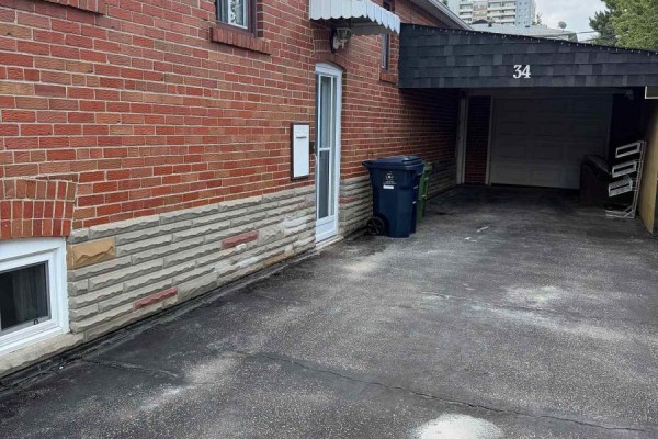 34 Bimbrok Road, Toronto, ON M1K4T7 Photo 2