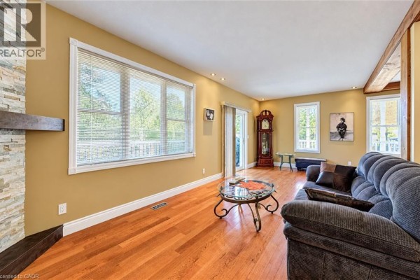 Recreation room - 34 Braun Street, Kitchener, ON N2H3R4 Photo 4
