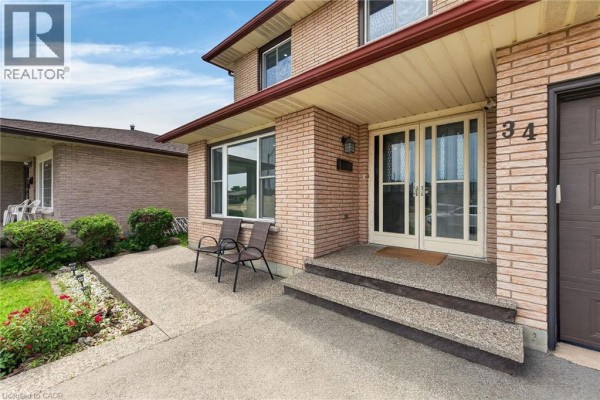 34 Capri Crescent, Hamilton, ON, photo 3