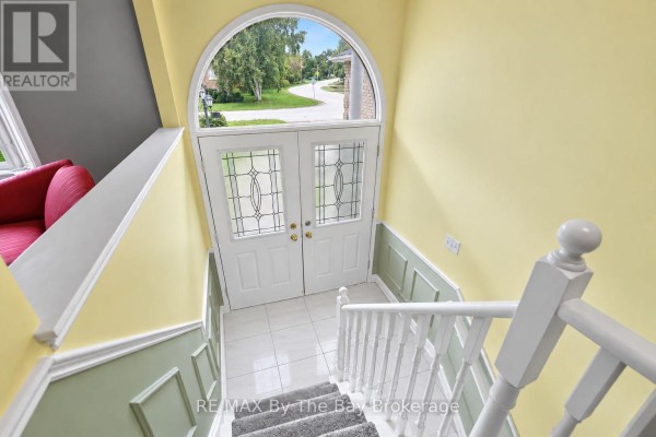 34 Caribou Trail, Wasaga Beach, ON L9Z1H6 Photo 3