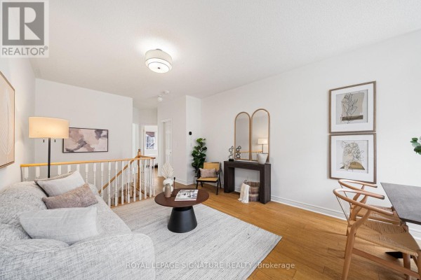 Bedroom 2 - 34 Carnahan Terrace, Toronto, ON M4E0B2 Photo 5