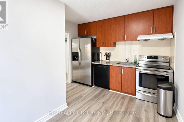 Upper - 34 Carus Avenue, Toronto, ON M6G2A4 Photo 4