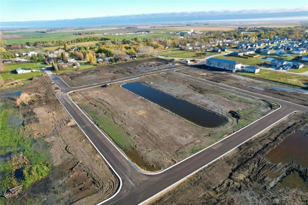 34 Farmer Road, New Bothwell, MB R0A1C0 Photo 3