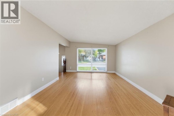 Bedroom - 34 Fielding Crescent, Hamilton, ON L8V2P5 Photo 5