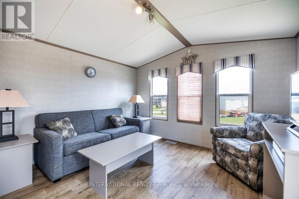 1235 Villiers Line - 34 Glen Abbey, Otonabee South Monaghan, ON, photo 2