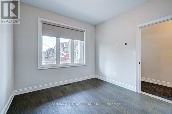 Dining room - 34 Hildred Cushing Way, Uxbridge, ON L9P0S1 Photo 5