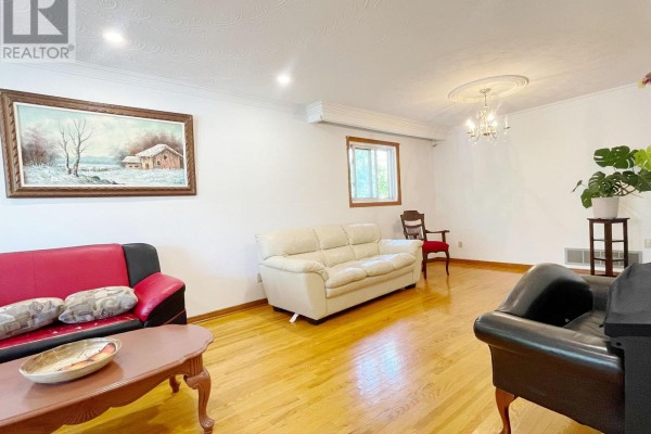 34 Iangrove Terrace, Toronto, ON M1W2H2 Photo 3