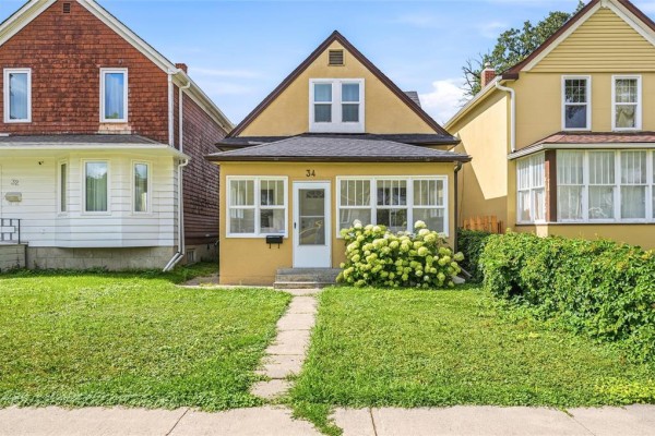 4pc Bathroom - 34 Inkster Boulevard, Winnipeg, MB R2W0J2 Photo 2