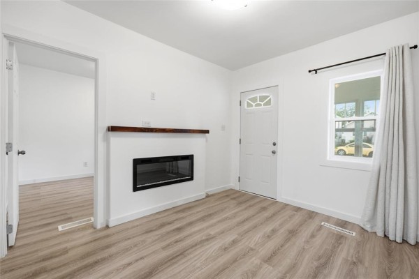 Porch - 34 Inkster Boulevard, Winnipeg, MB R2W0J2 Photo 5