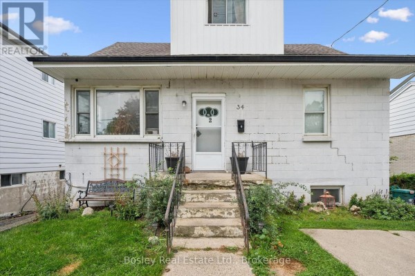 34 Jaffray Street, Cambridge, ON N1R3H9 Photo 4