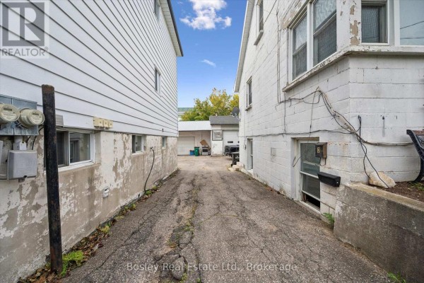 34 Jaffray Street, Cambridge, ON N1R3H9 Photo 5